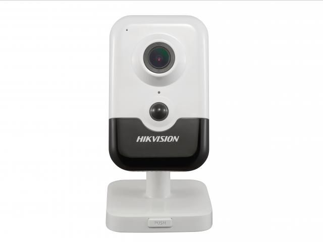 Видеокамера IP DS-2CD2423G0-IW (2.8мм) (W) 2.8-2.8мм цветная Hikvision 1517392